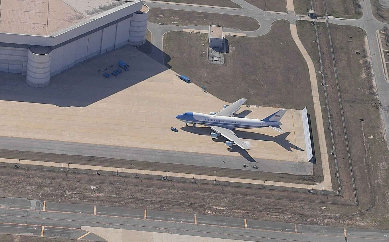 new air force one hangar